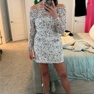 Abercrombie & Fitch Off-Shoulder White and Black Dress